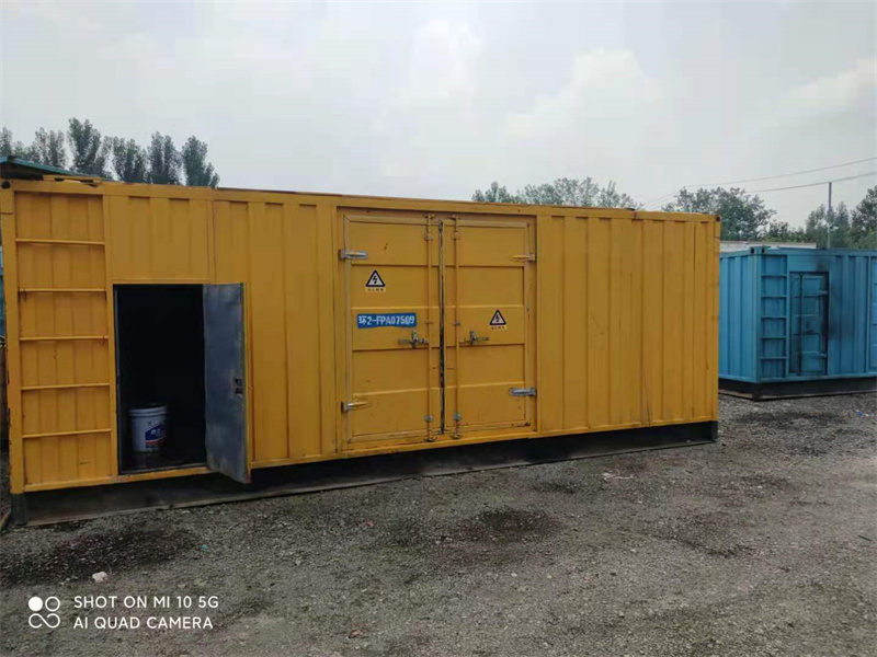 长安200KW柴油发电机组需要配备什么型号的电缆线？